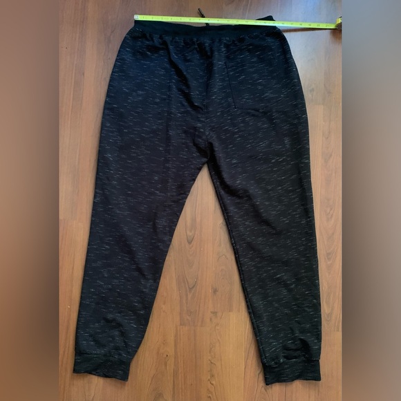 Men’s Tapered Sweatpants Black Size XLarge - Picture 5 of 5